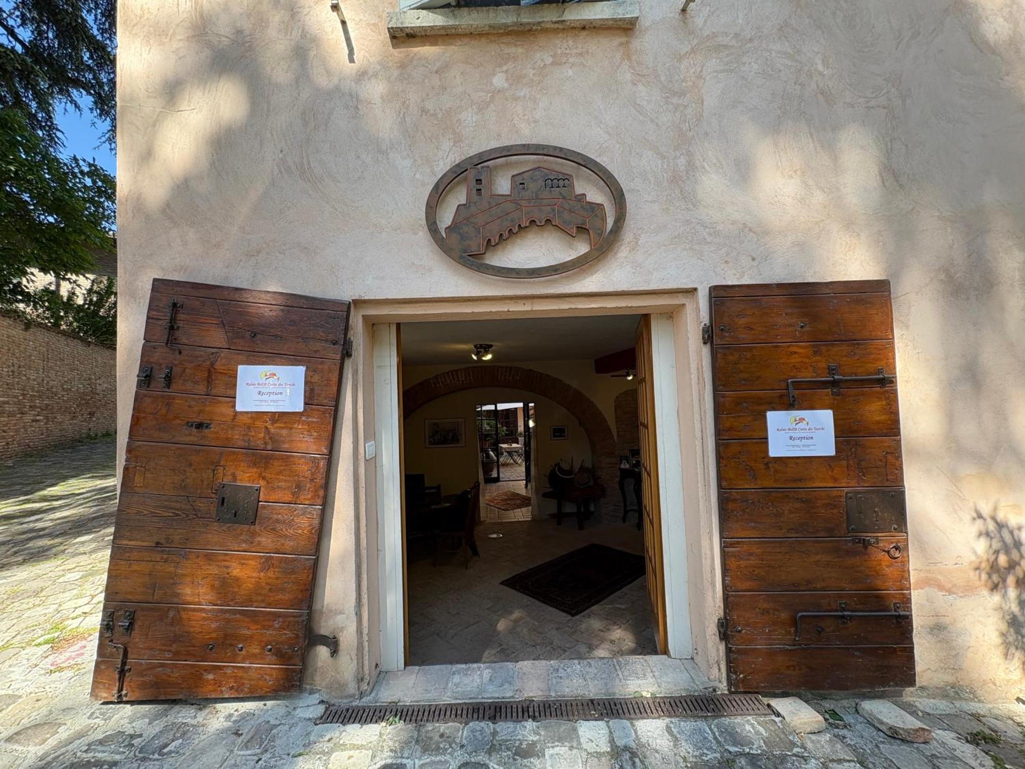 Relais B&B Corte Dei Turchi Longiano Buitenkant foto